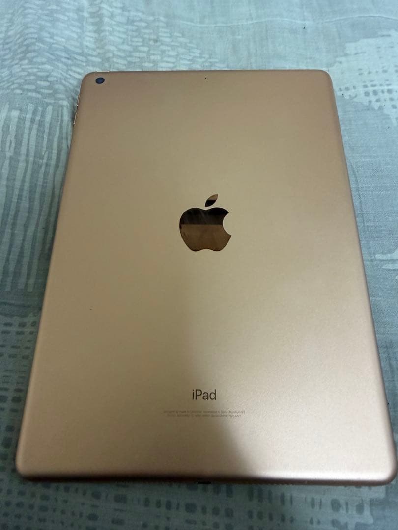 iPad 6th generation 128GB Wi-Fiモデル