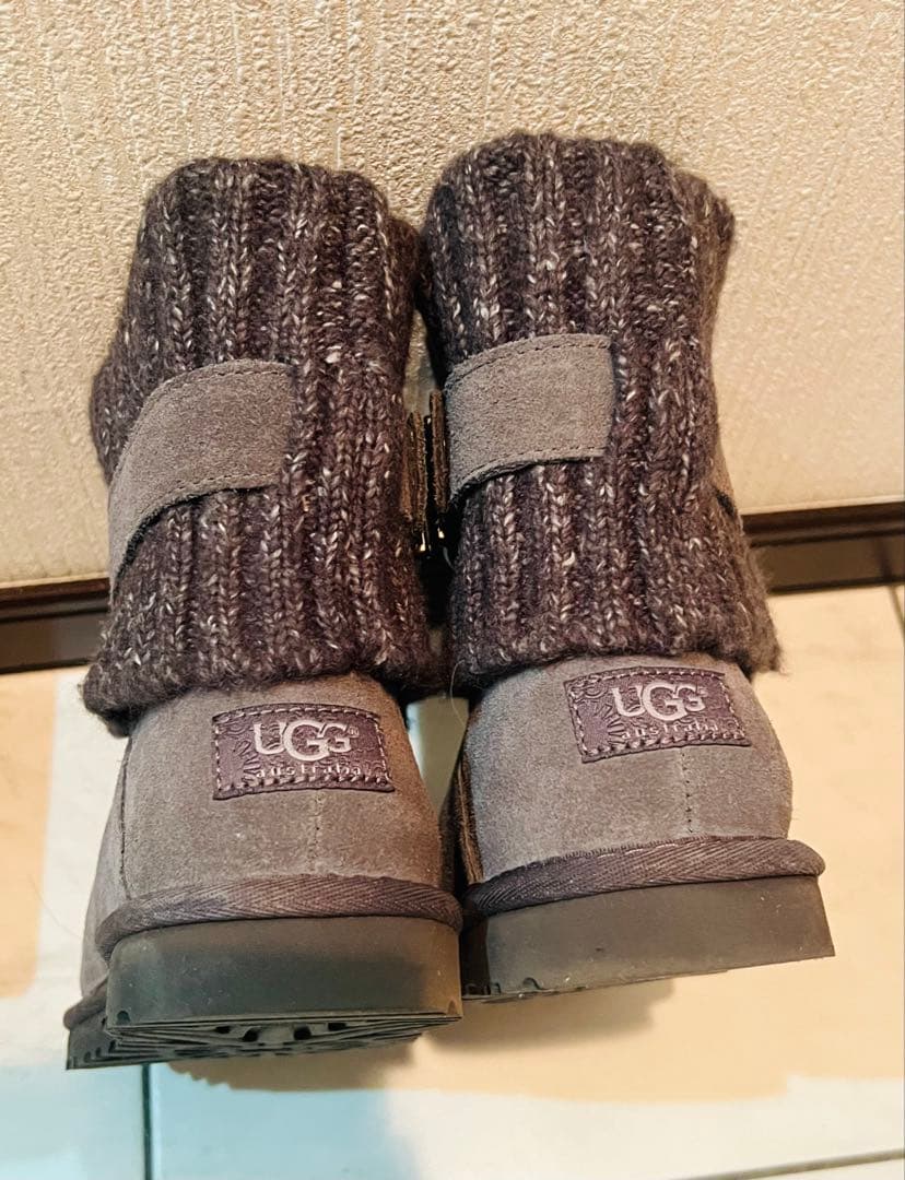 【週末限定値下げ‼️】美品！UGG ケンブリッジ　ニットブーツ　23センチ　グレー