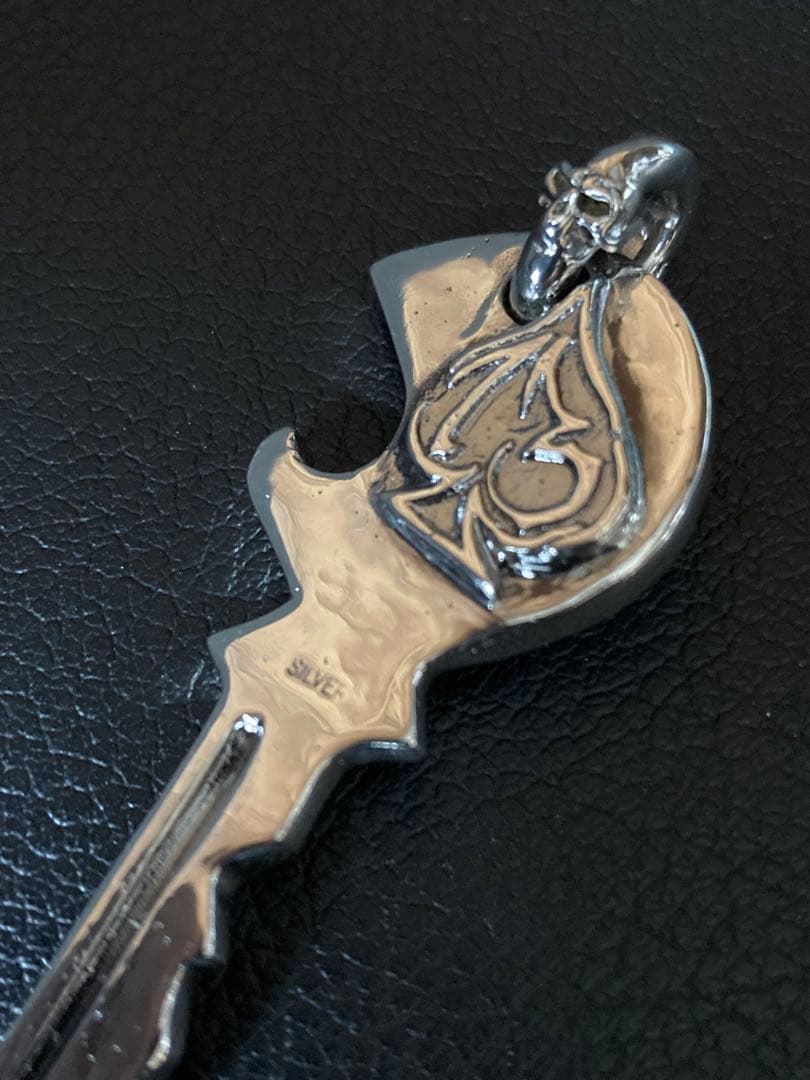 アクセサリー THIRTEEN DESIGNS key pendant skull spade