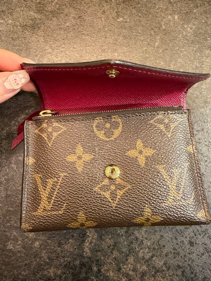 Louis Vuitton モノグラム 三つ折り財布 ヴィクトリーヌ