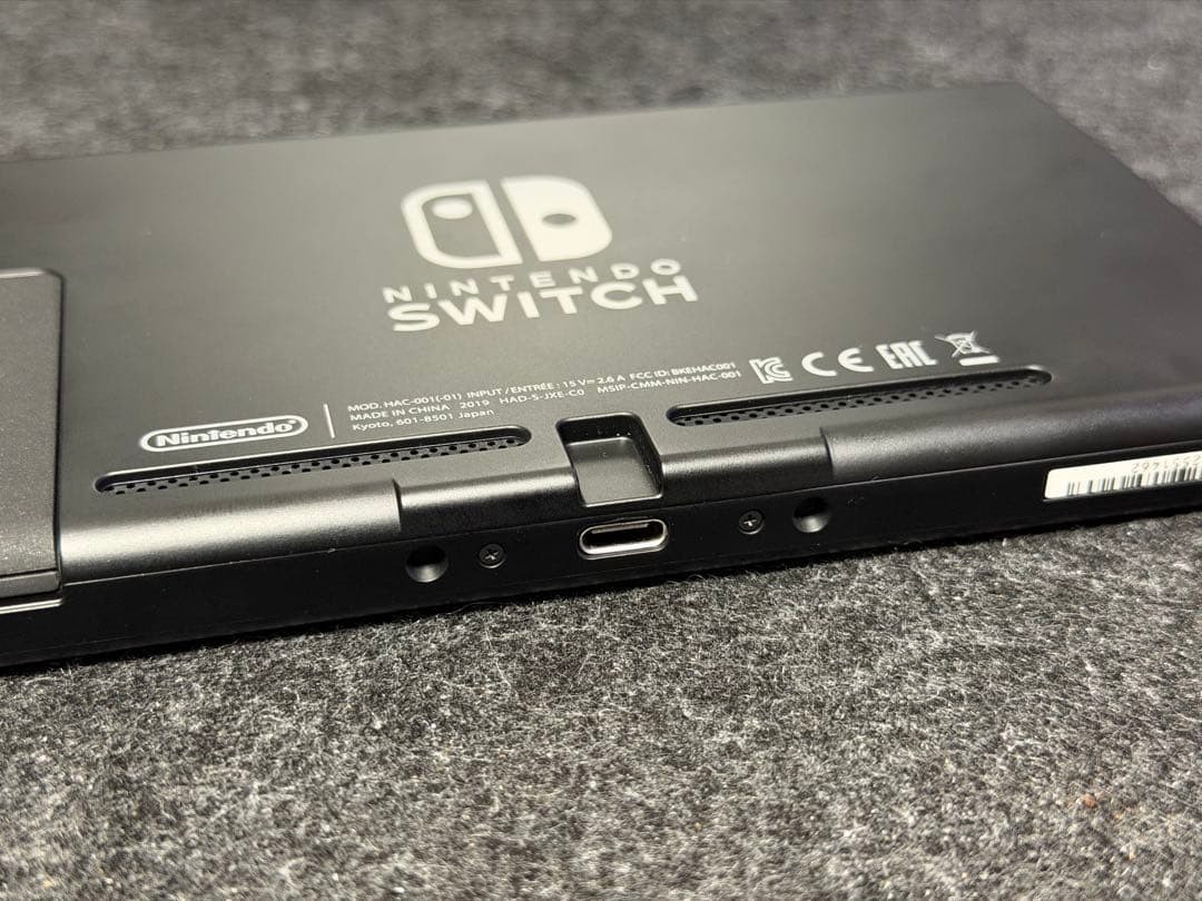 Nintendo Switch+純正プロコン(128GB Micro SD付き)