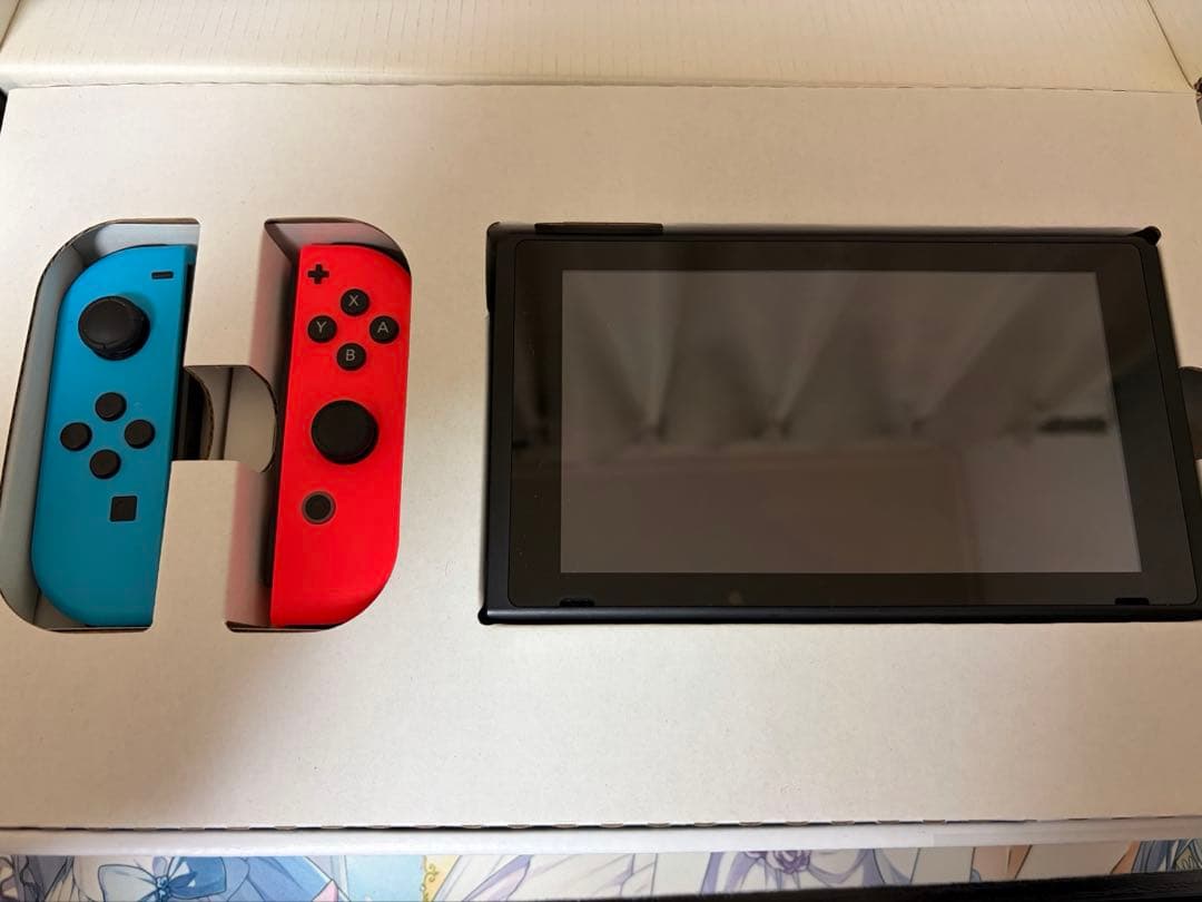任天堂　Switch 本体