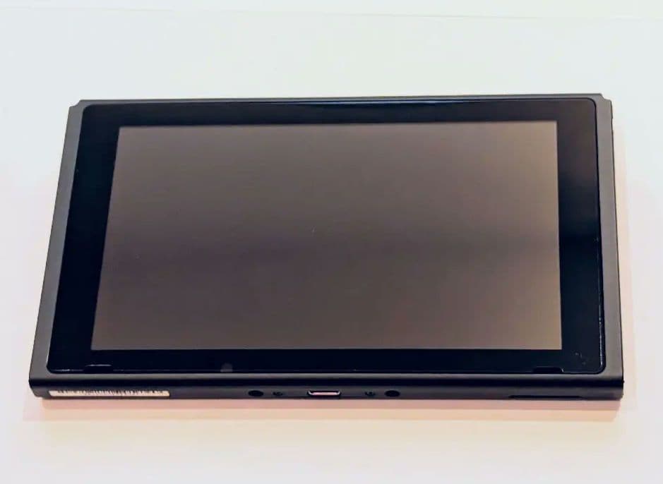 Nintendo Switch 通常モデル 美品（中古） ※コントローラー付き