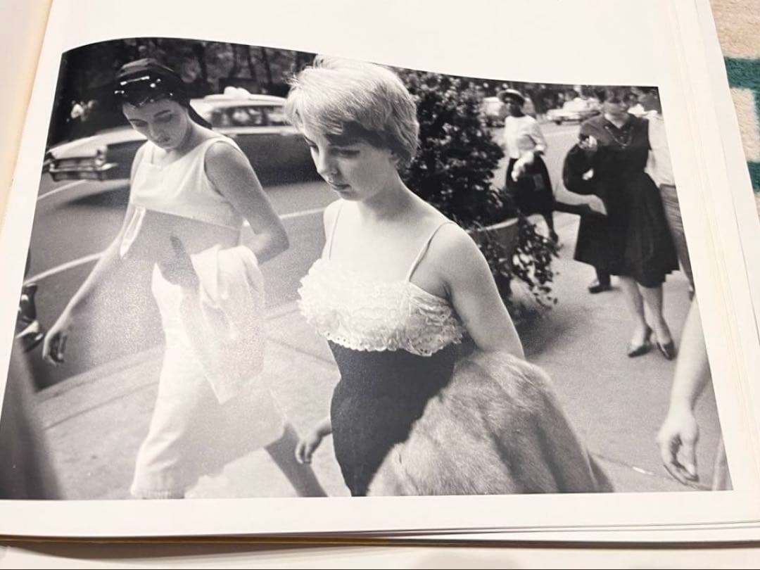 アート・デザイン・音楽 WINOGRAND FIGMENTS FROM THE REAL WORLD