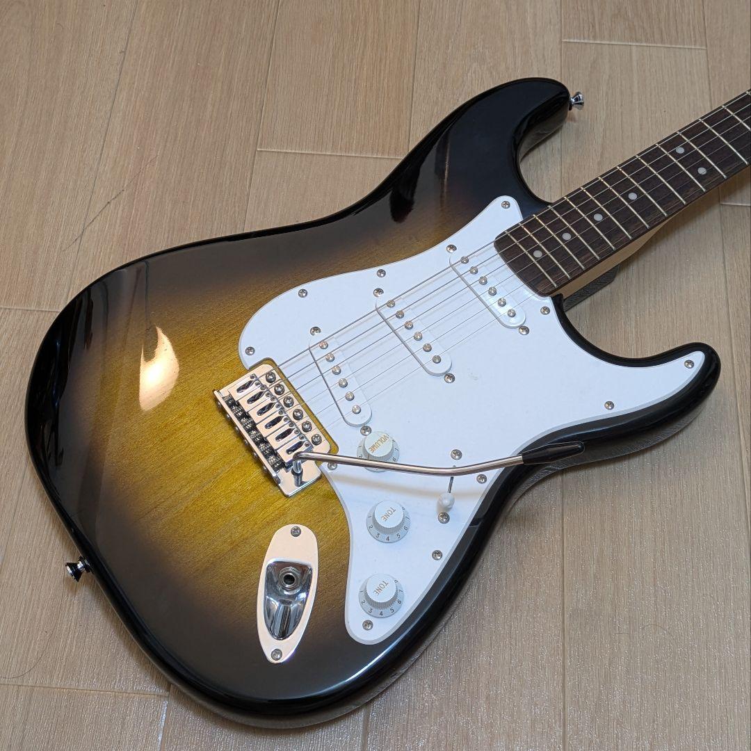 Squier BY Fender　ストラトキャスター
