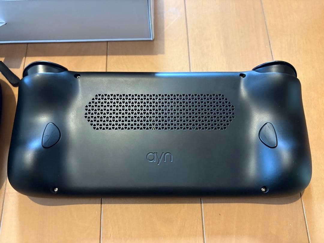 AYN Odin2 Base ケース付き
