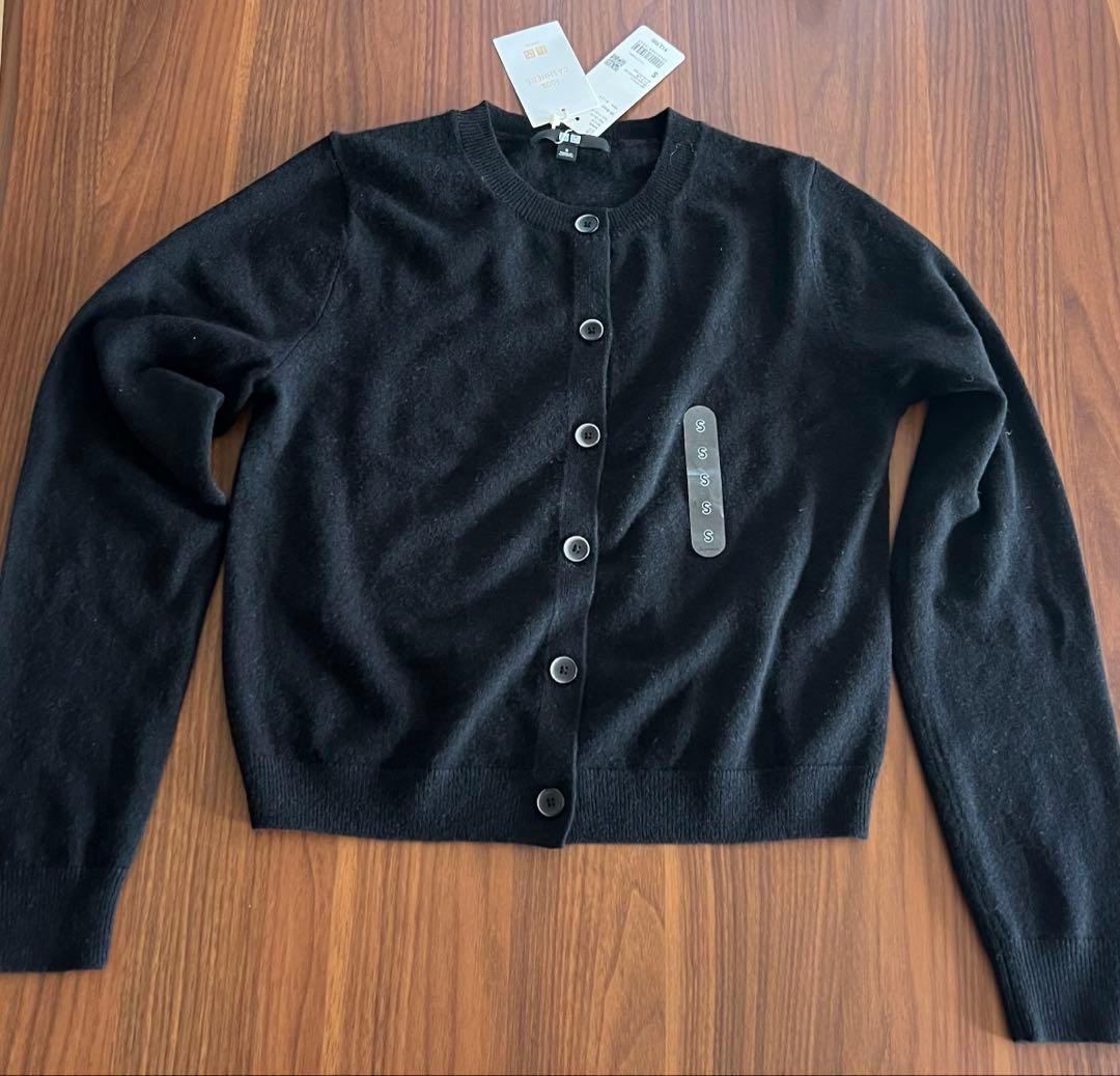 今季　新品　UNIQLO カシミヤクルーネックショートカーディガン S 黒
