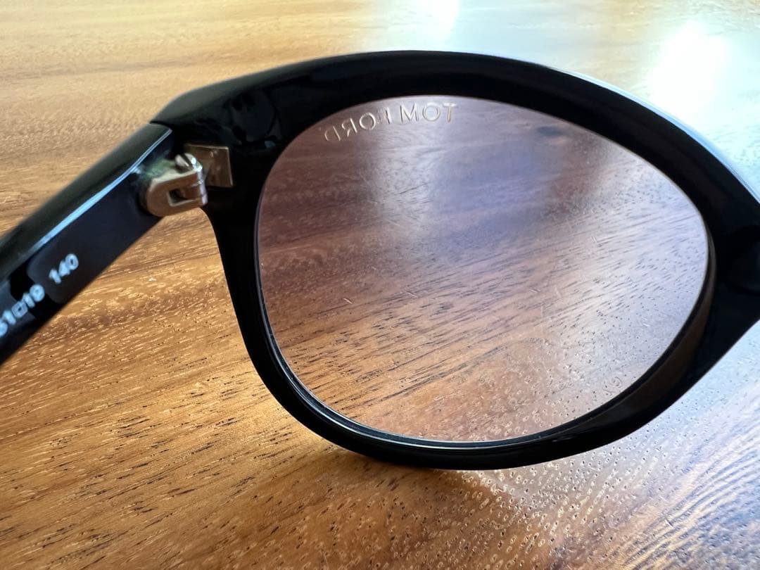 Tom Ford ブラック グラデーション サングラス TF298 01B