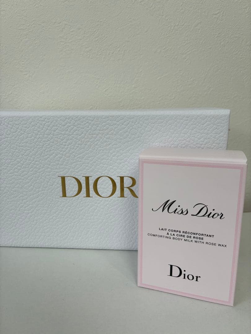 Miss Dior ボディミルク 175ml 【新品】　サンプル付き