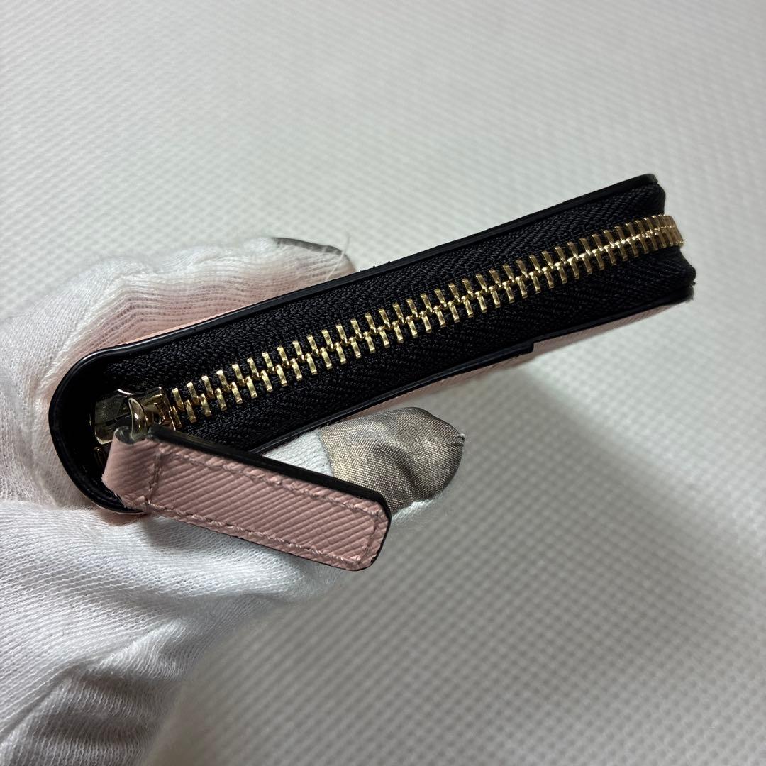 【未使用品】ヴェルサーチ ブラッシュカーフ レザー 折り財布 ピンク 箱付き