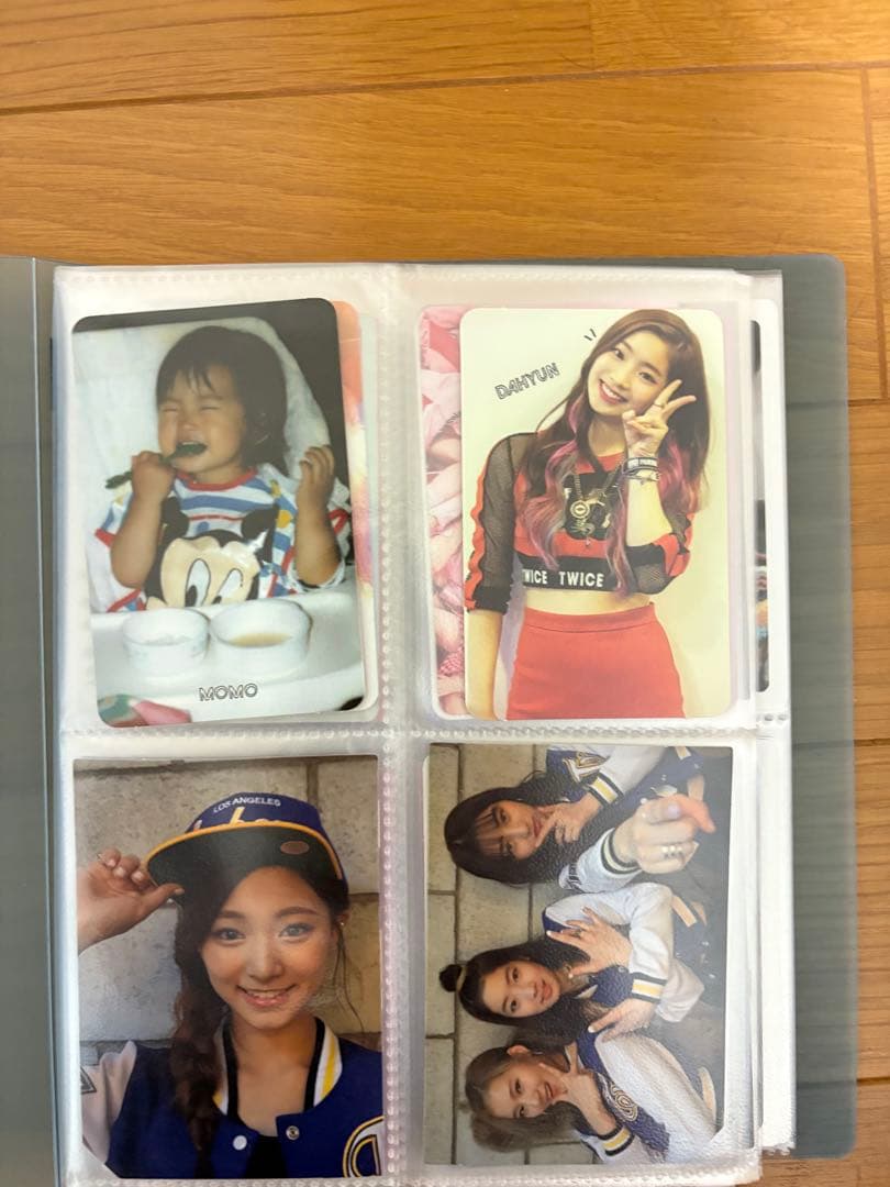 TWICE CDアルバムセット、公式ペンライトとうちわ、トレカ88枚セット