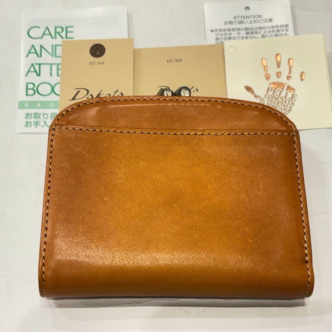 新品　ダコタ　マーゴット　二つ折り　財布　 ラウンドファスナー　レザー　がま口