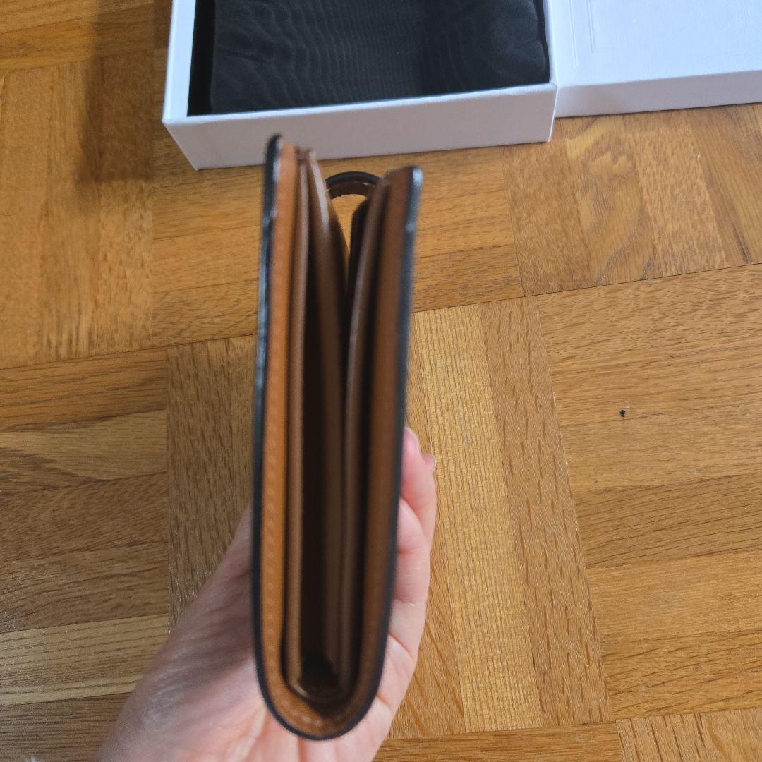 セリーヌ　二つ折り　財布