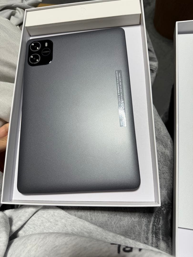 グレー Androidタブレット 大画面 本体