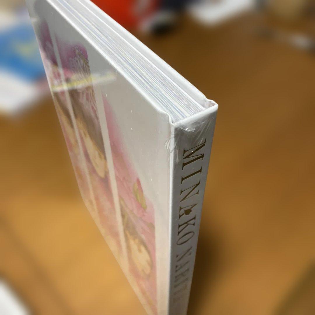 【新品未開封】成田美名子原画展　公式画集