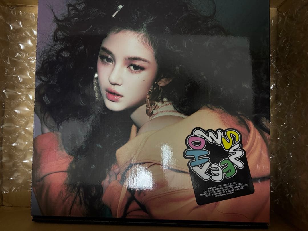 6個セット！NewJeans How Sweet アルバム トレカ付き‼️