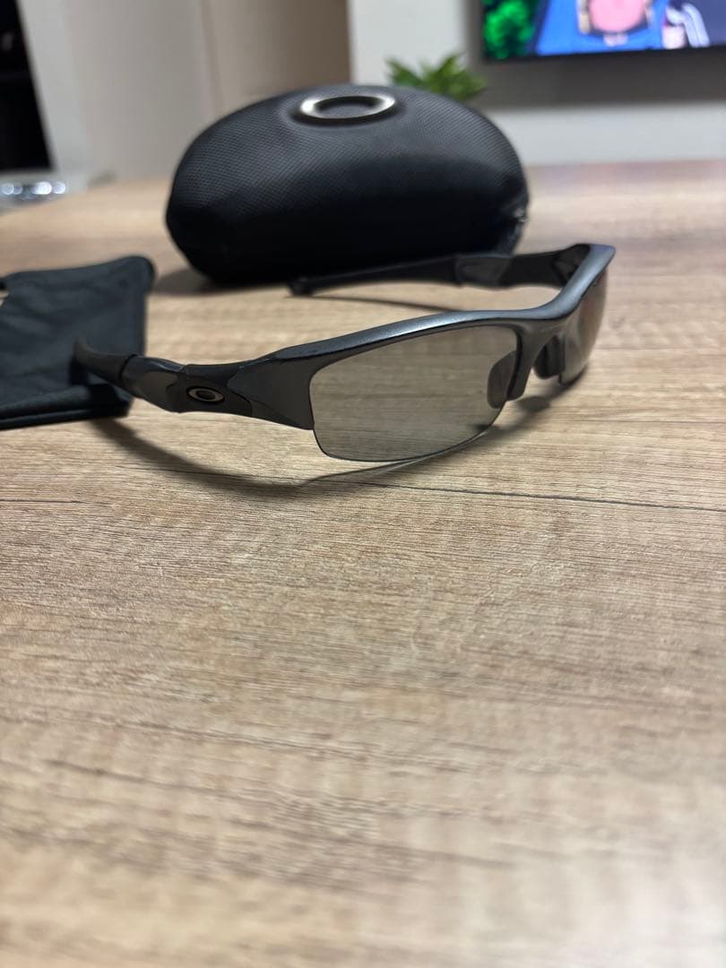 Oakley スポーツサングラス ブラックフレーム