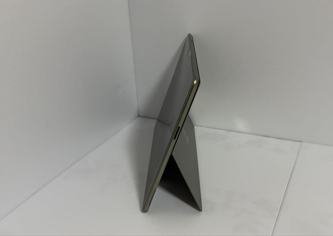 [ジャンク] Surface 2038 Tablet
