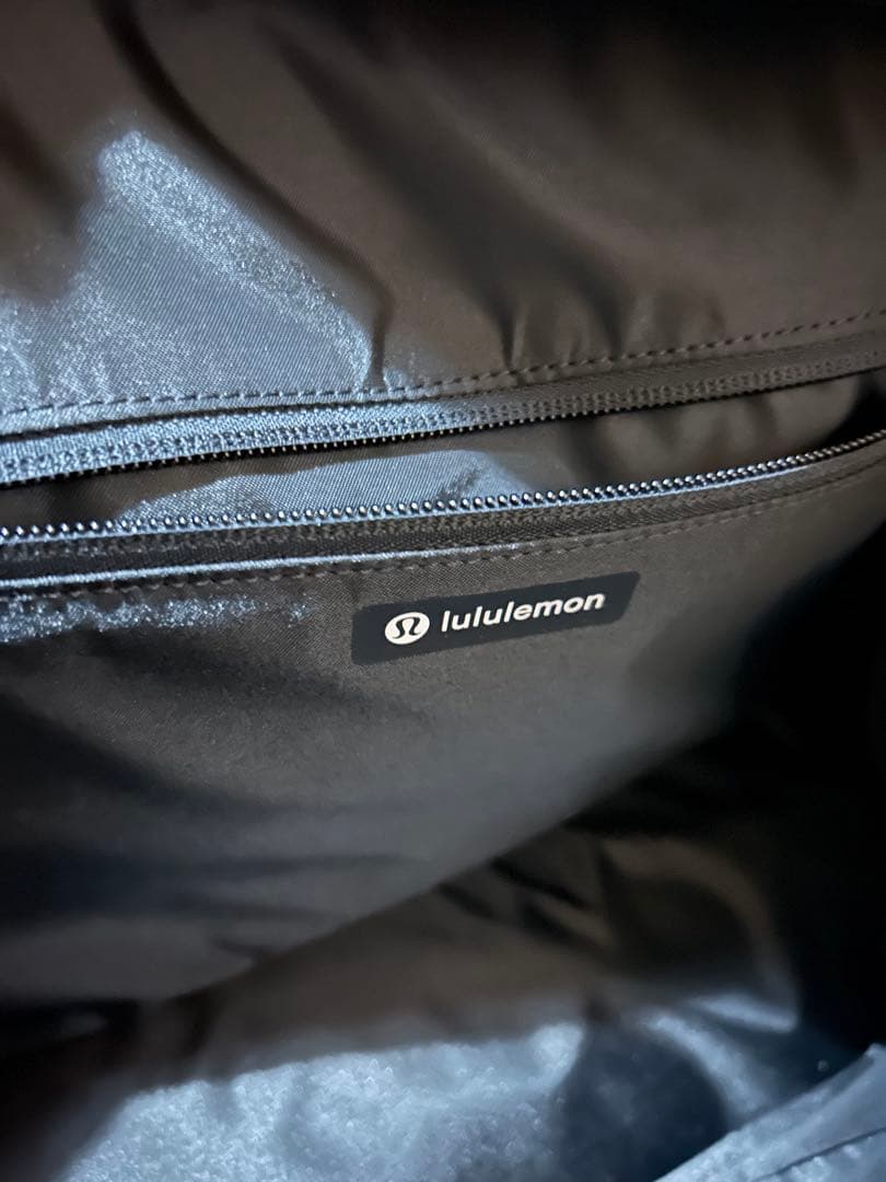 Lululemon City Essentials ダッフルバッグ 28L
