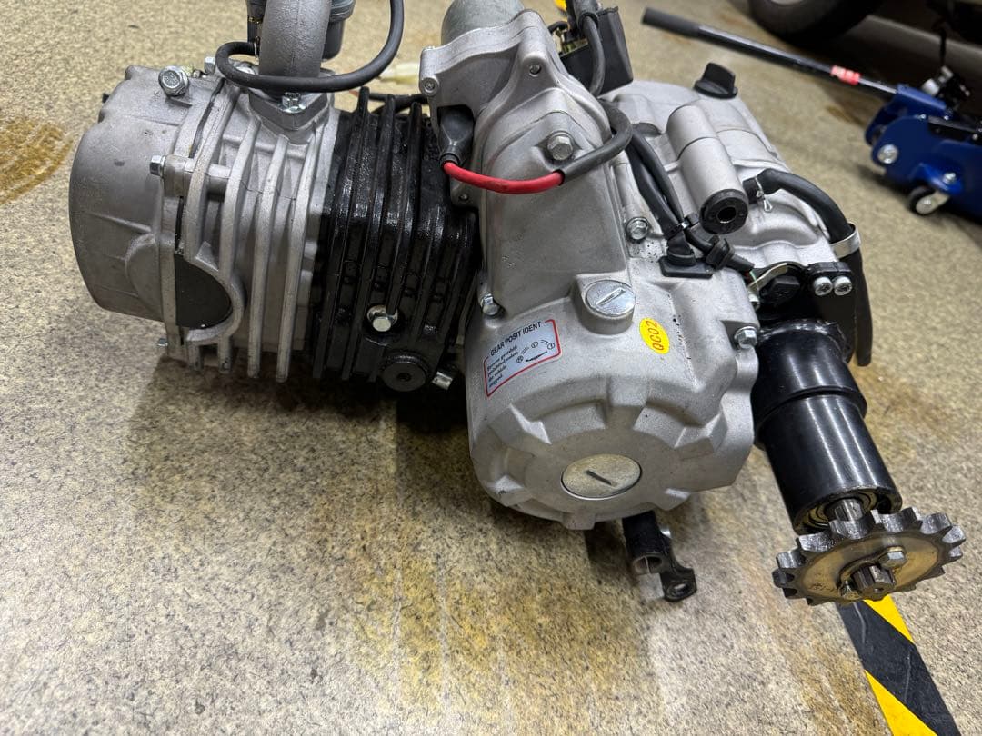 150cc エンジン セル付き 前進・ニュートラル・リバース付