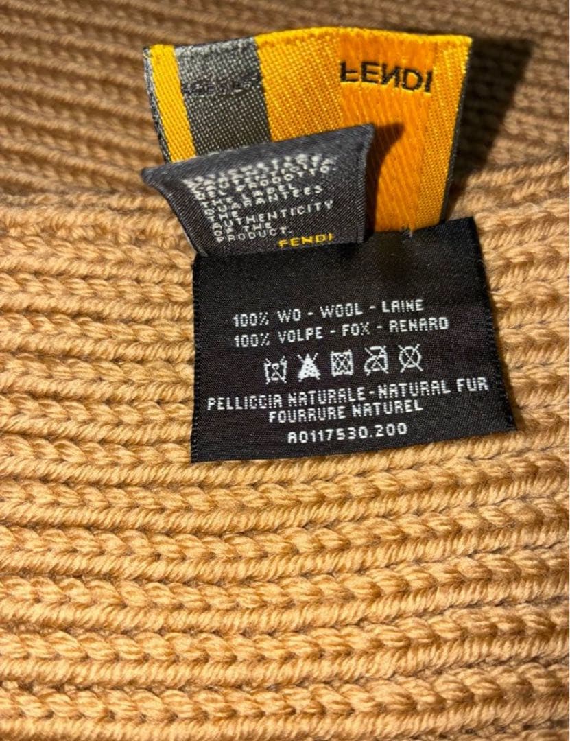 made in Italyフェンディフォックスファーキャンディストール