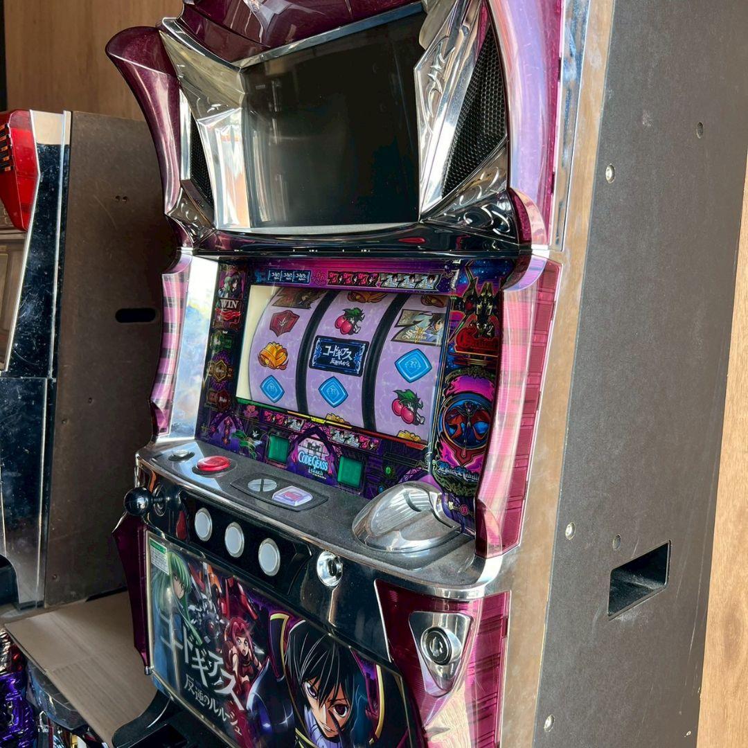 【配送料込み・引取可能】サミー パチスロ コードギアス反逆のルルーシュ 実機