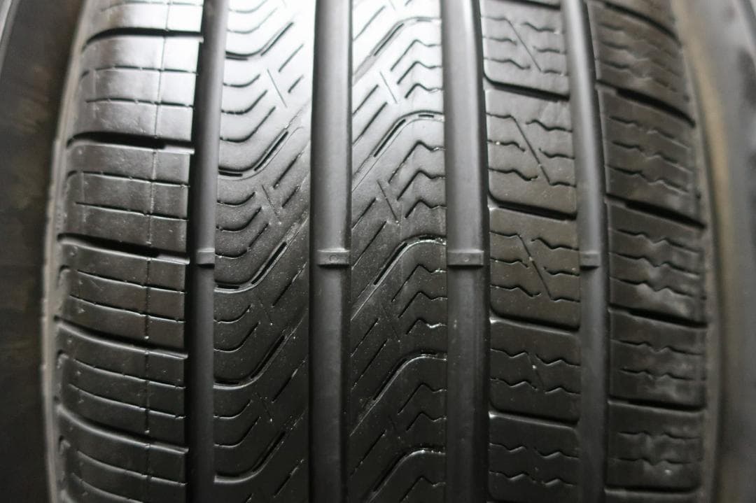 2024年製　ピレリ　P8　FS　215/50R17　バリ溝80~90%　4本