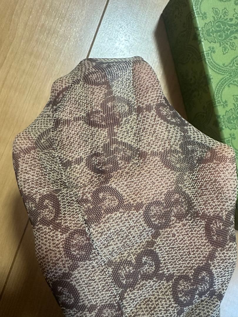 GUCCI GG ロゴタイツ 肌色