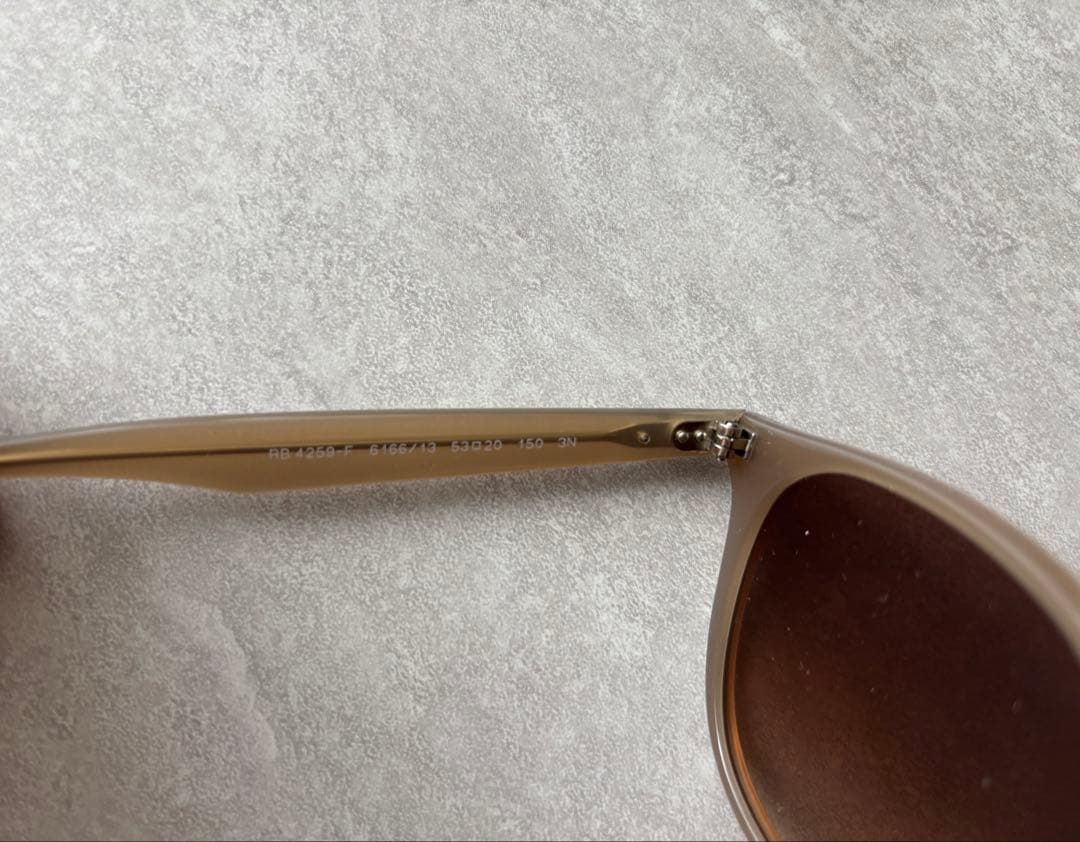 【新品】レイバン RB4259F