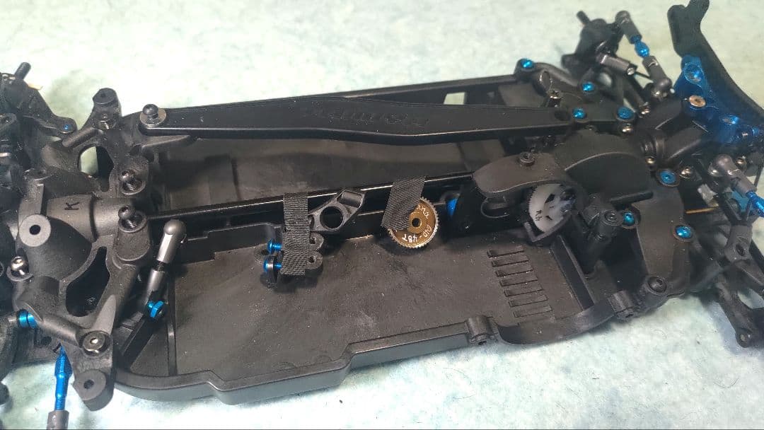 美品　タミヤ TAMIYA TB04-R シャーシ