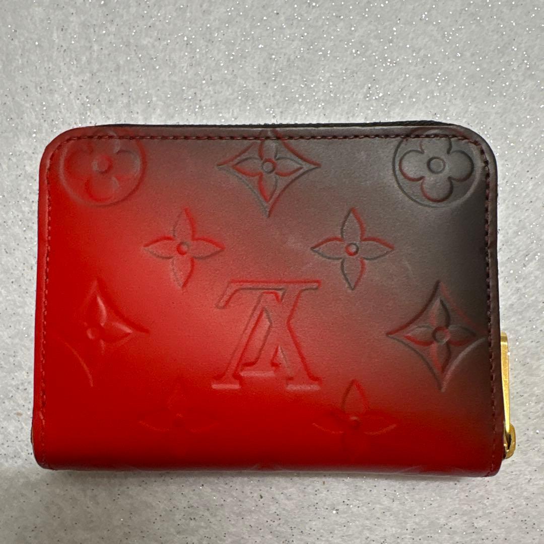 ルイヴィトン　LOUIS VUITTON ジッピーパース　二つ折り財布