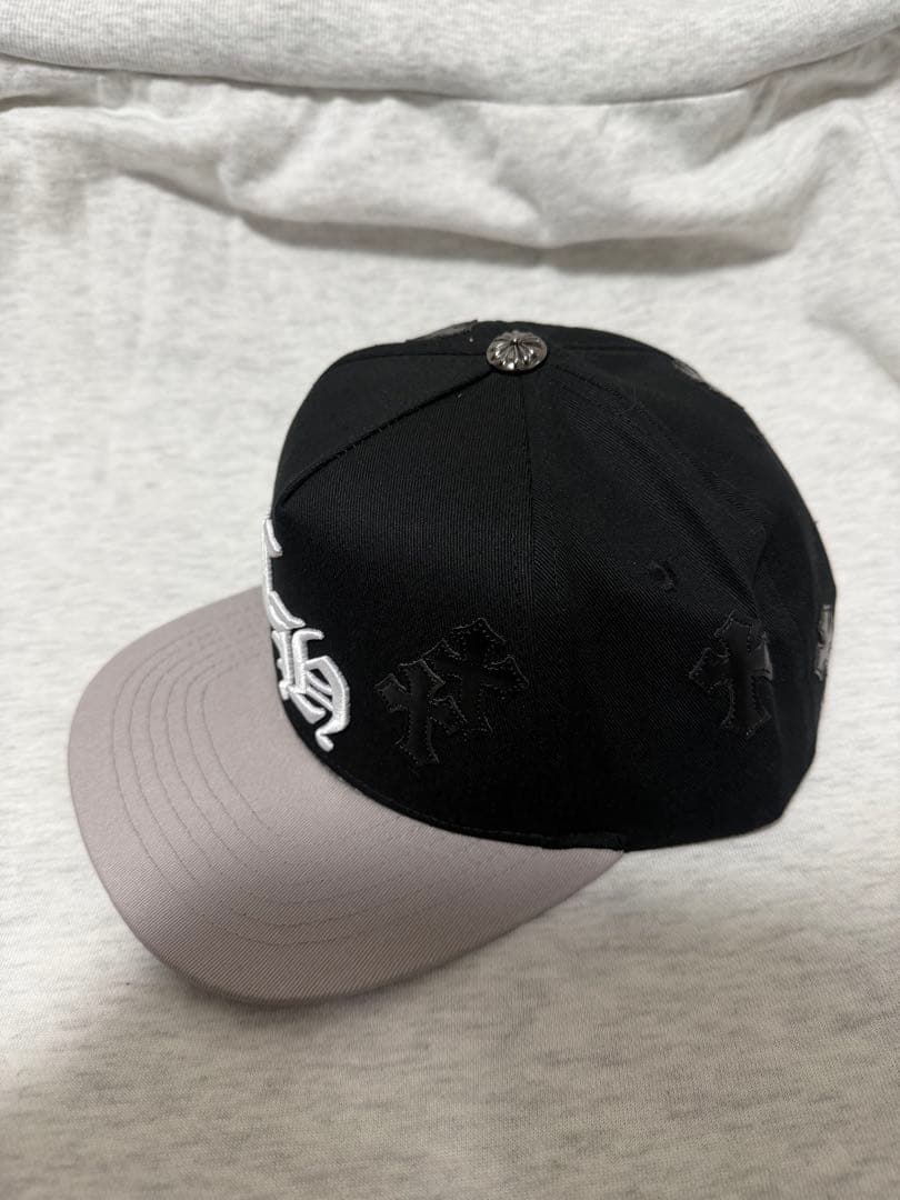CHROME HEARTS クロス刺繍キャップ