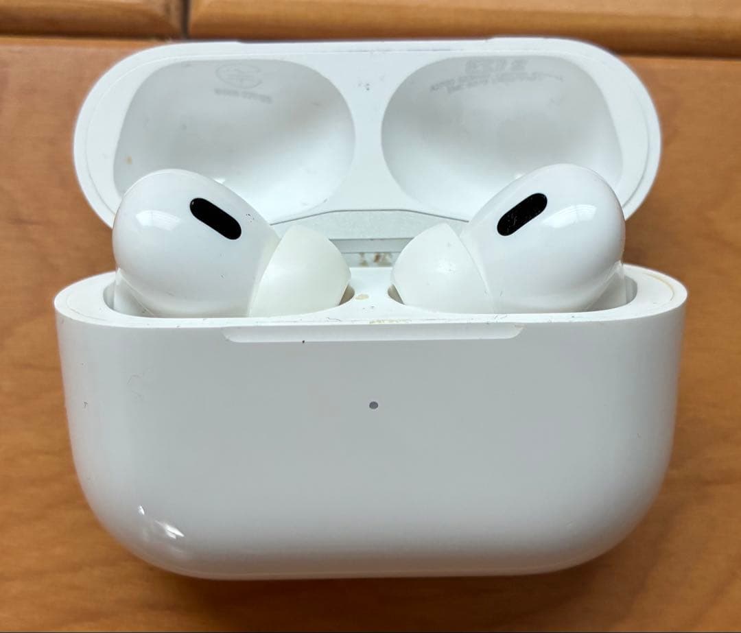 AirPods Pro 第2世代 Lightningモデル 本体のみ