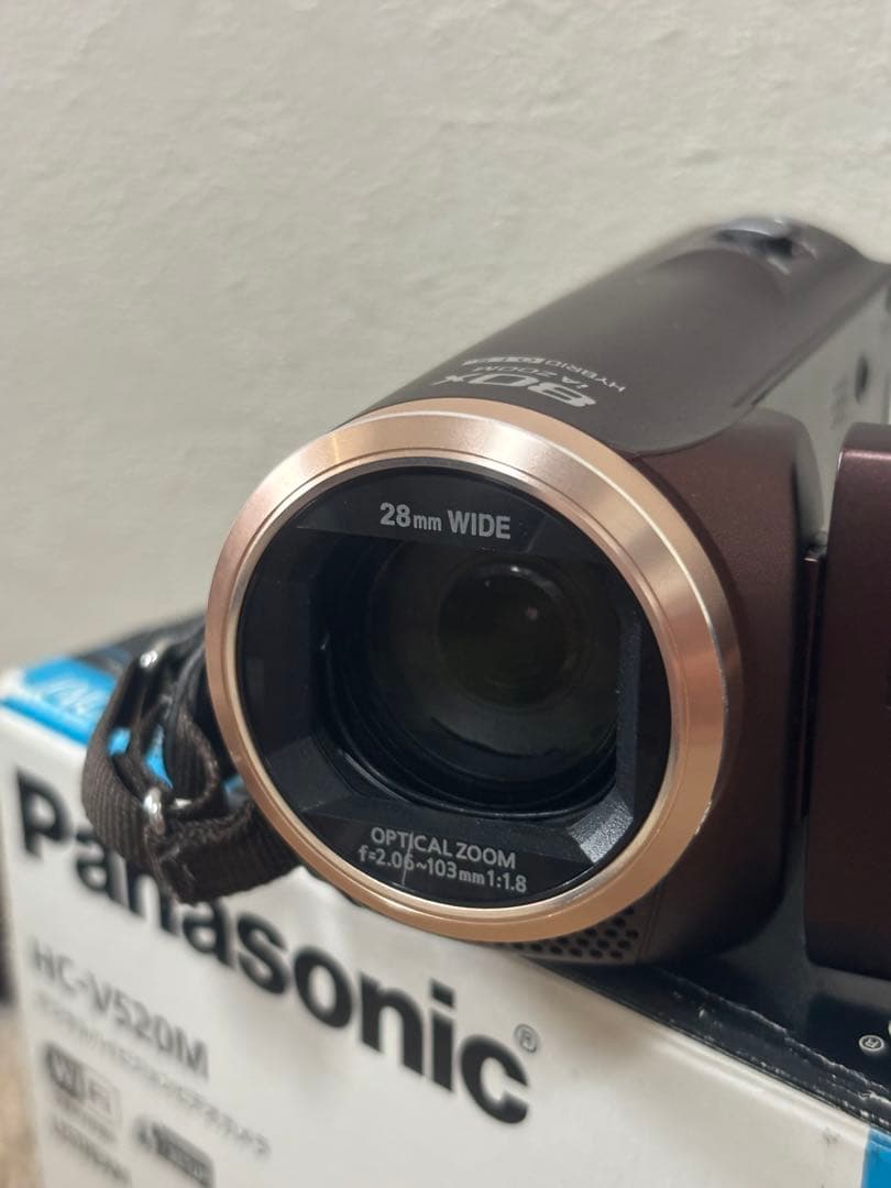 Panasonic HC-V520M ビデオカメラ　ケース付き