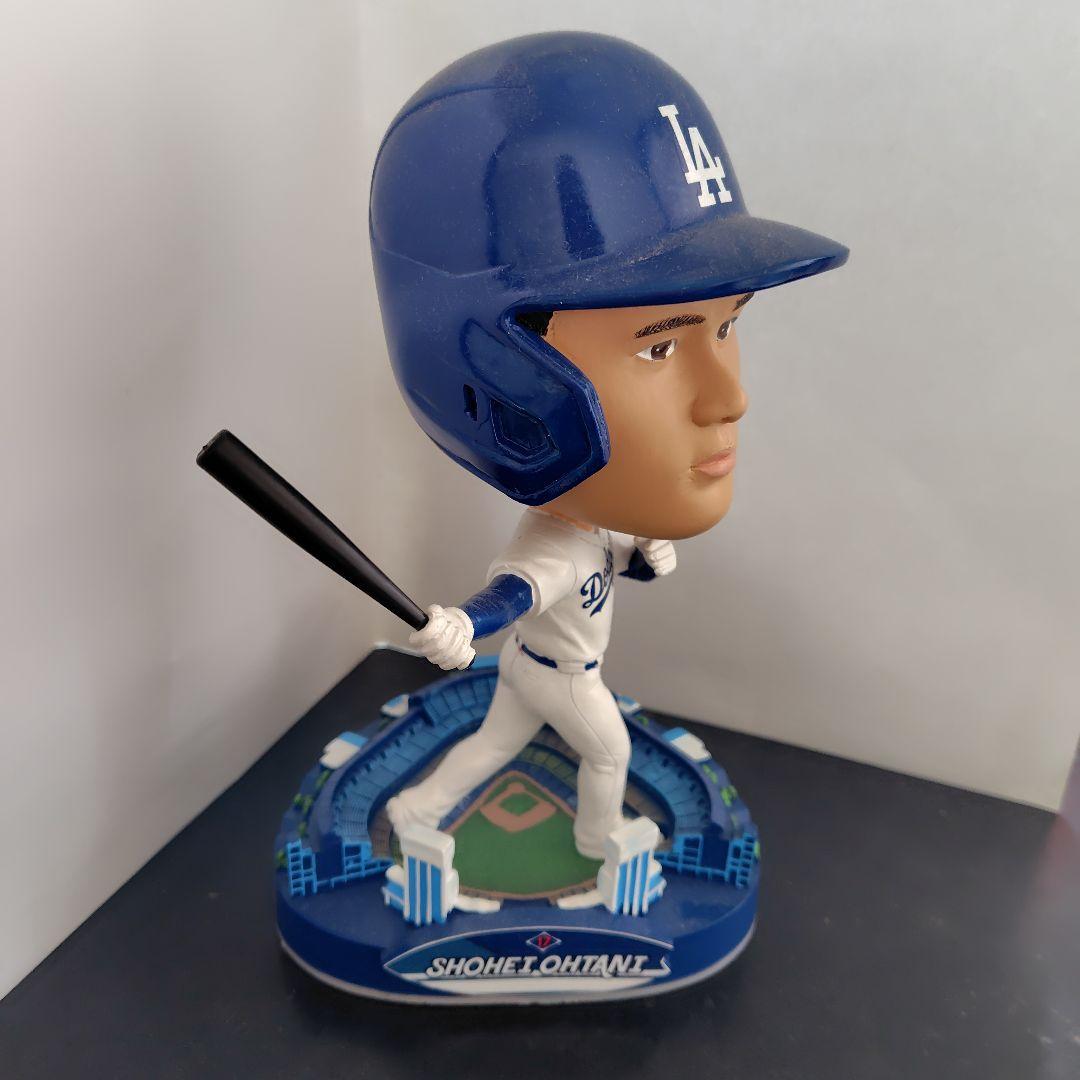 世界限定製造の、大谷翔平ボブルヘッド人形特大サイズ