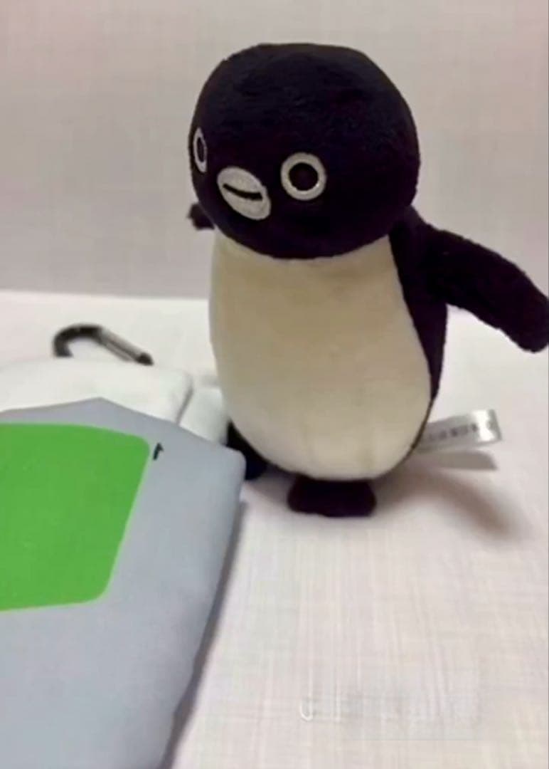 新品未使用Suicaのペンギン ぬいぐるみ マスコット キーホルダー カラビナ付