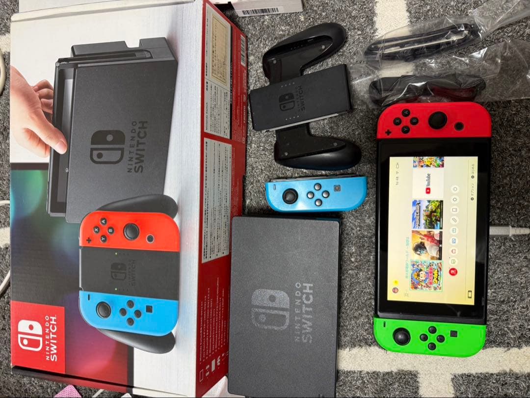 Nintendo Switch 本体 青/赤 Joy-Con 任天堂スイッチ