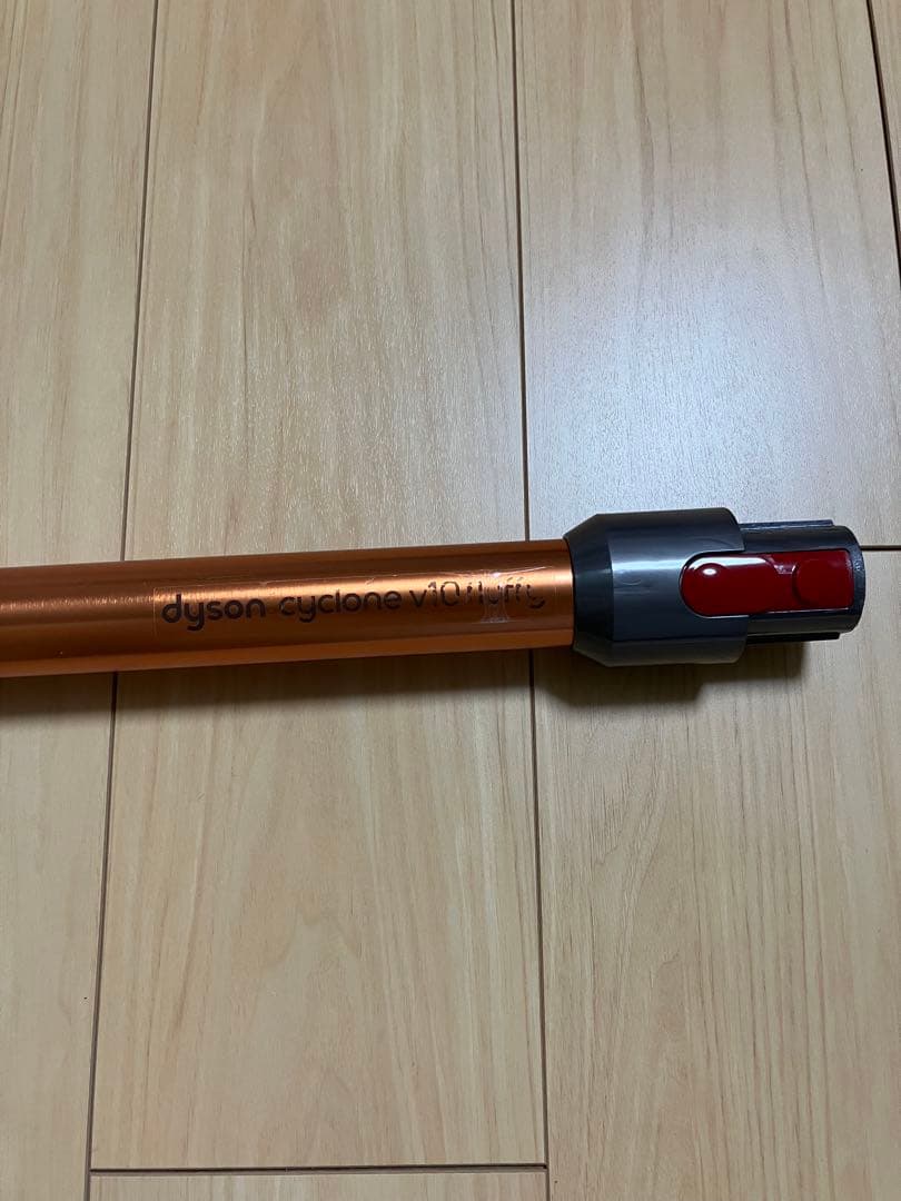 Dyson cyclone v10 fluffy ジャンク　掃除機　正規品