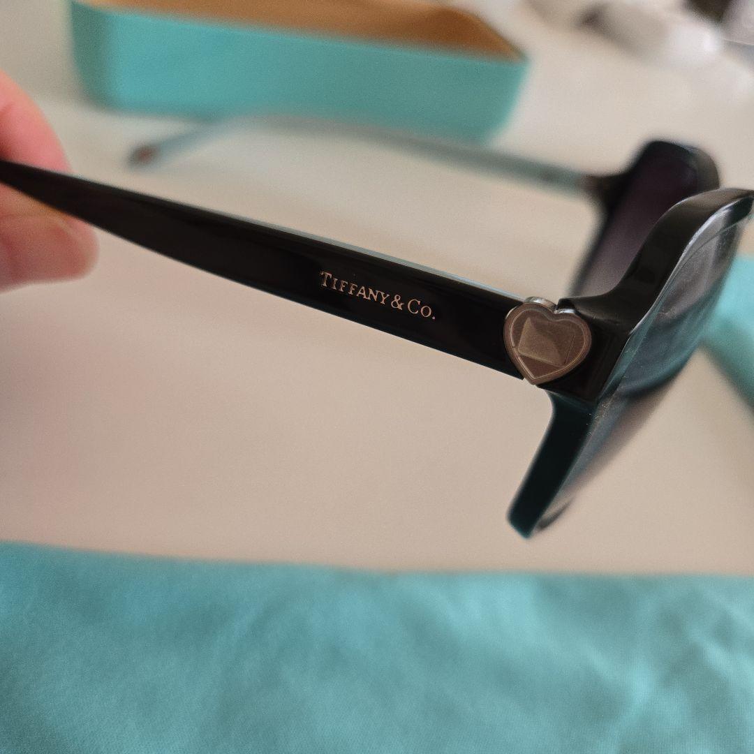 Tiffany & Co. ブラック サングラス