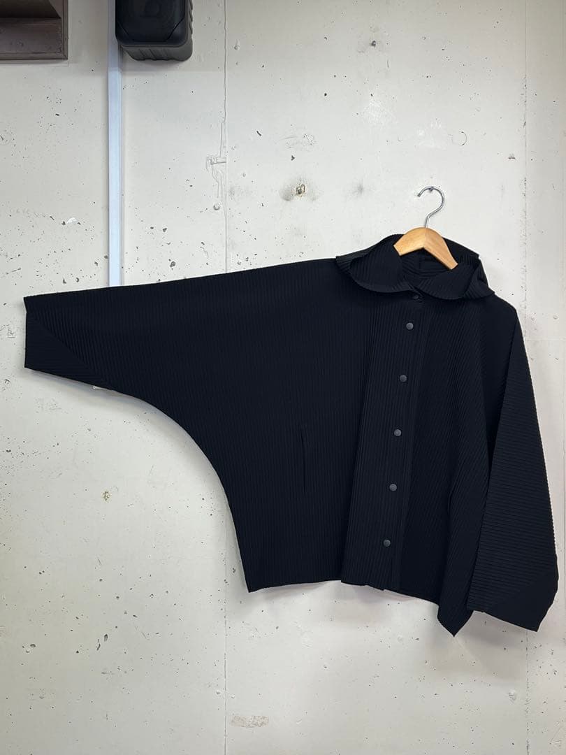 HOMME PLISSE ISSEY MIYAKE スナップボタン パーカー