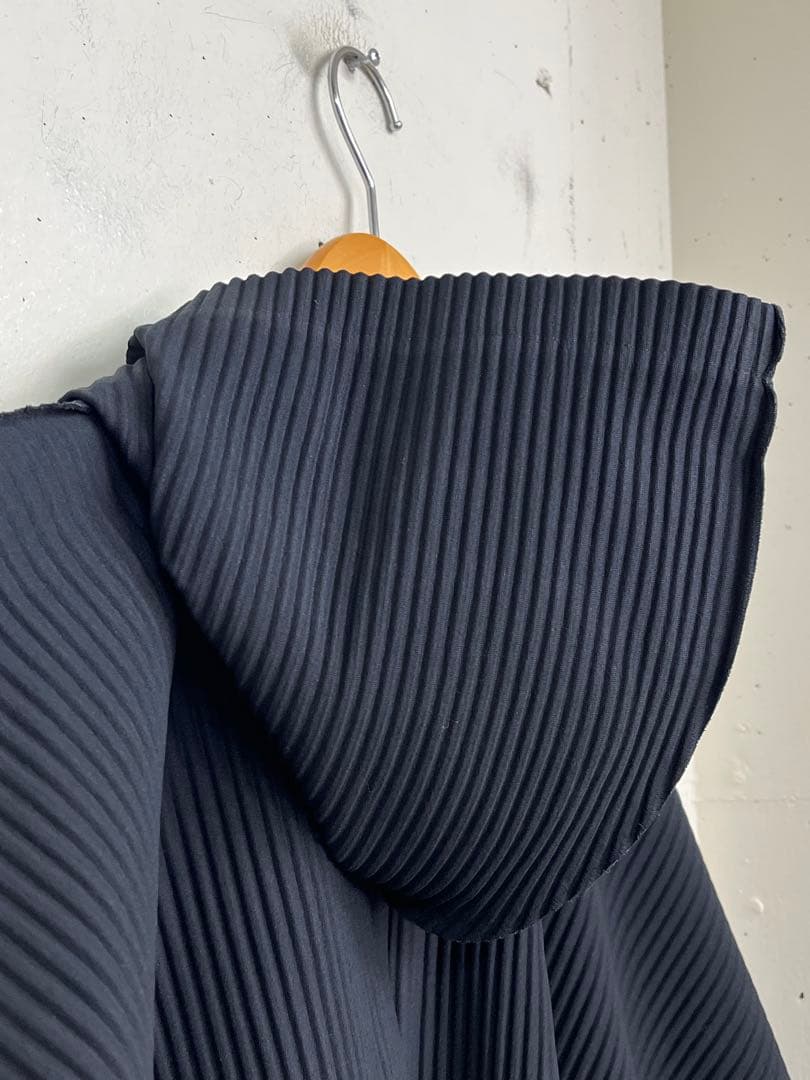 HOMME PLISSE ISSEY MIYAKE スナップボタン パーカー