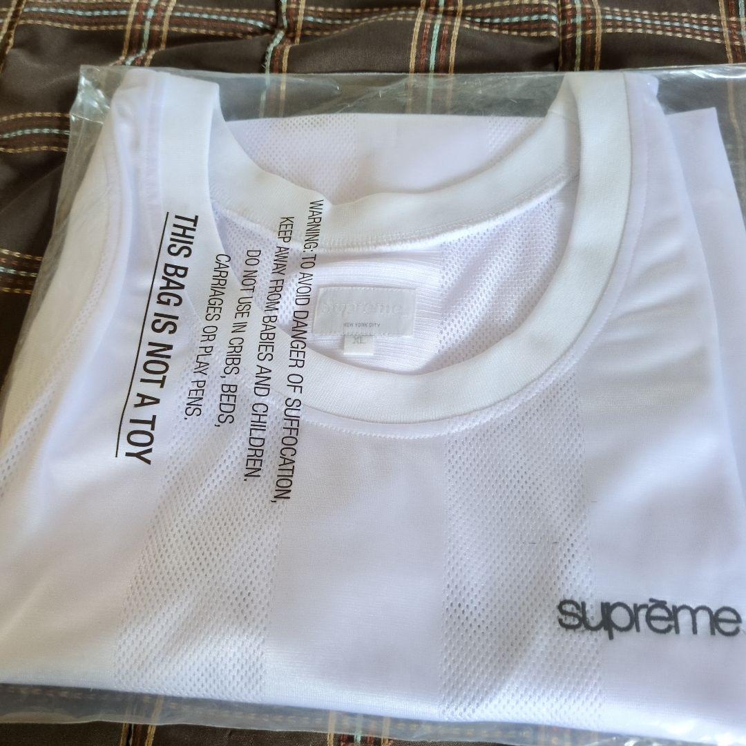 Supremeメッシュタンクトップ