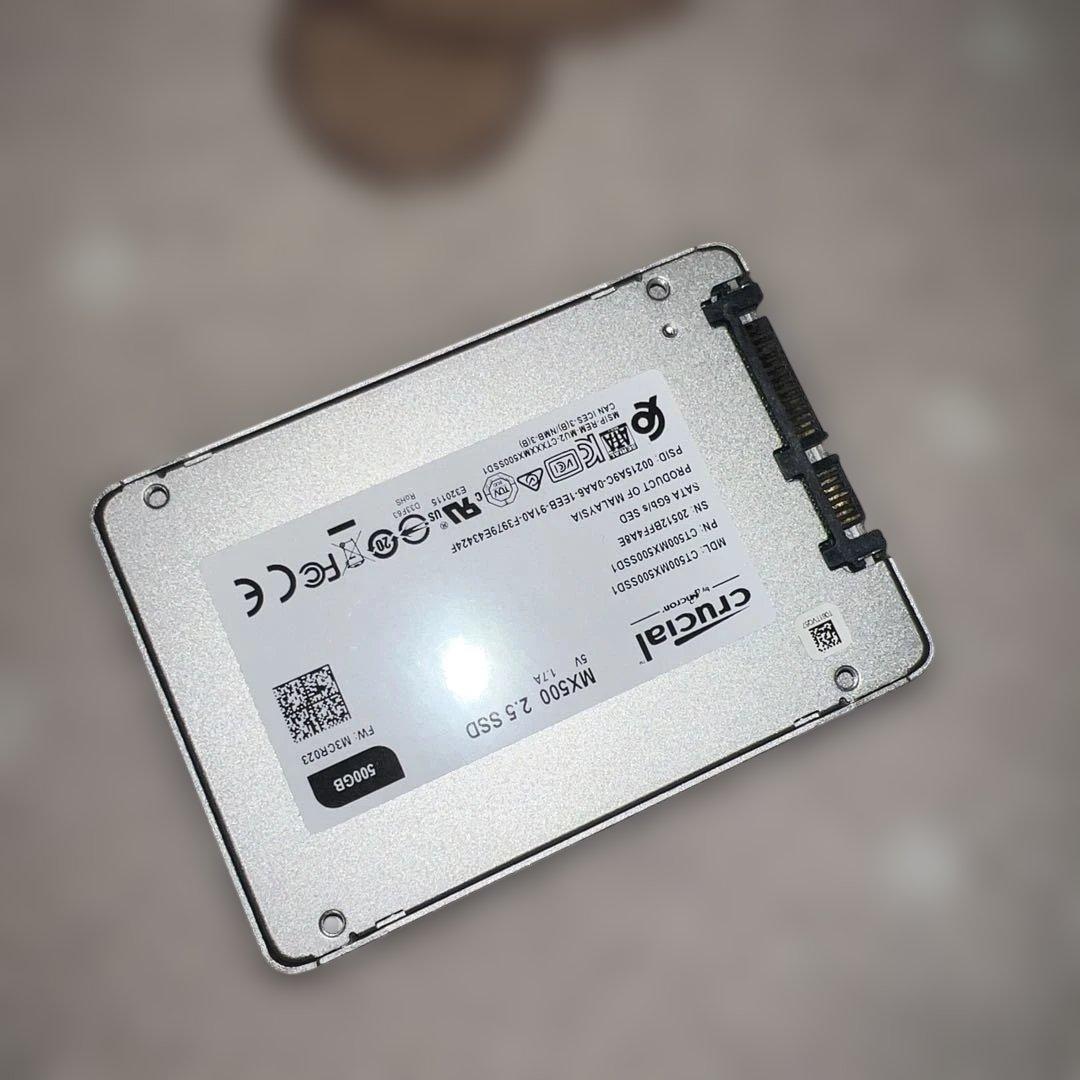 Crucial MX500 500GB 2.5インチSATA SSD 新品に近い