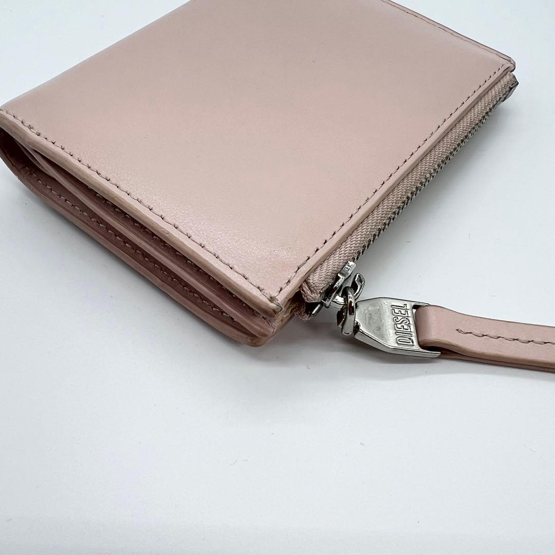 美品✨ディーゼル　ミニウォレット　二つ折り財布　Dロゴ　メタルロゴ　ピンク