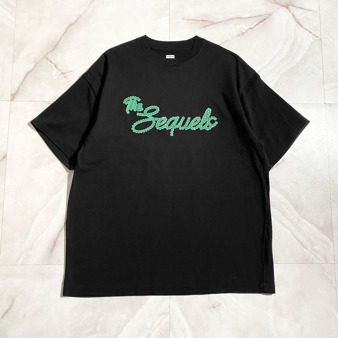 A19071 極美品 シークエル 23AW 花柄筆記体ロゴTシャツ 黒L