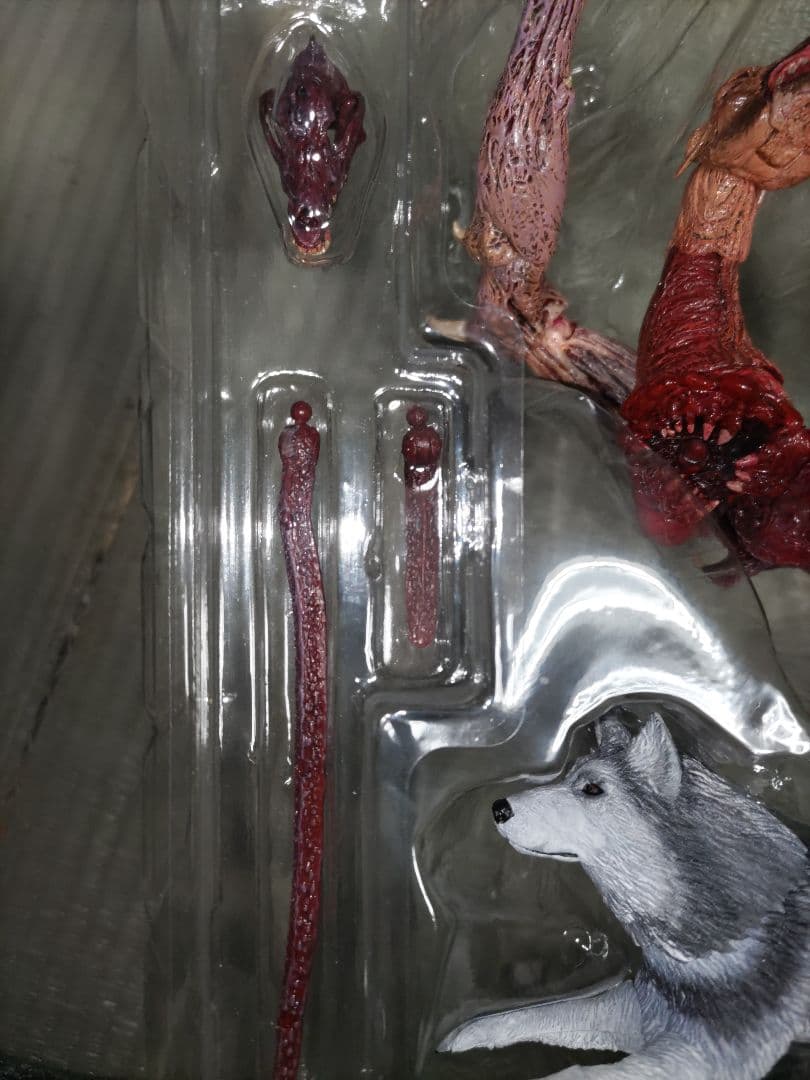 NECA ネカ　遊星からの物体x　ドッグシング