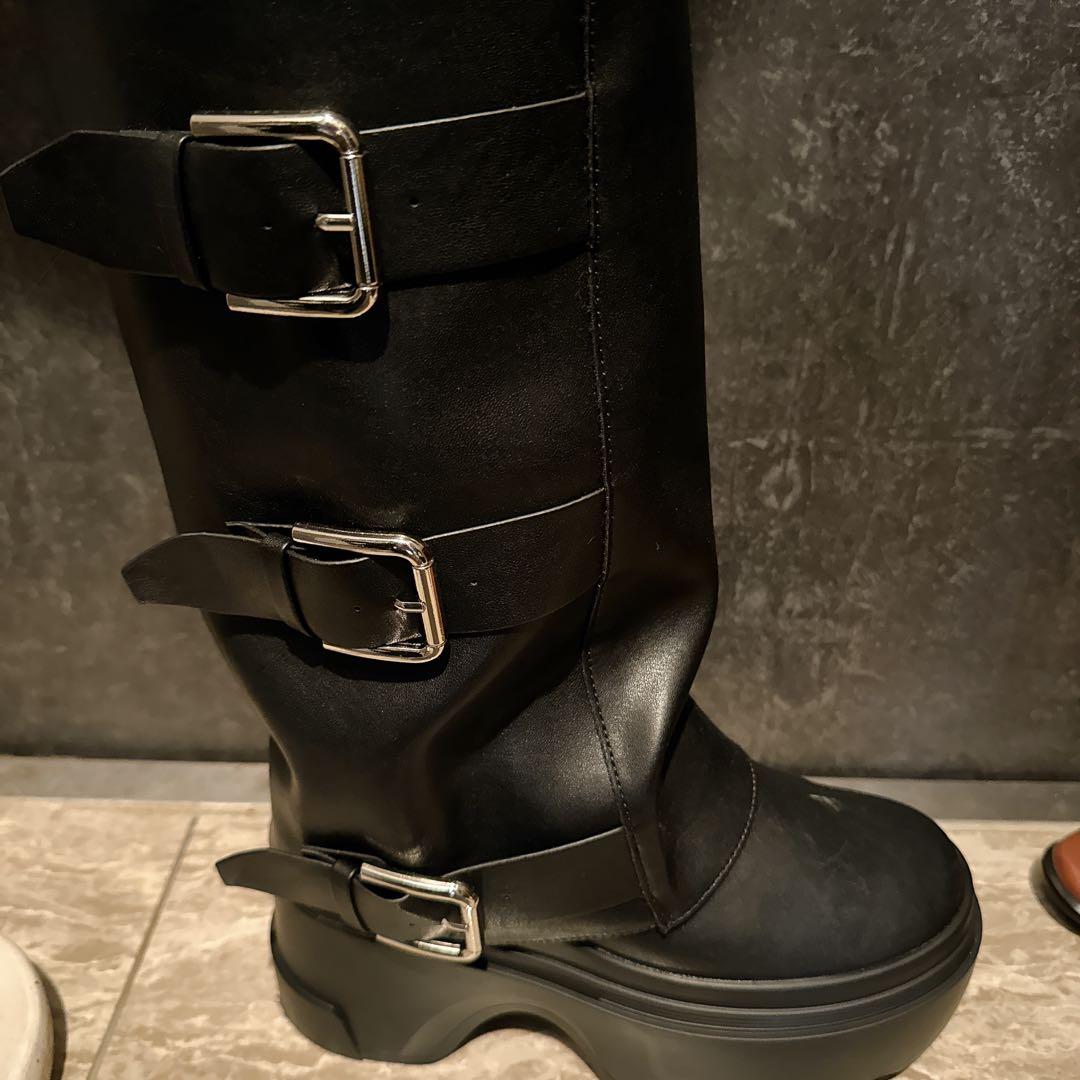 THE TOÉ Schaafen Belt Boots