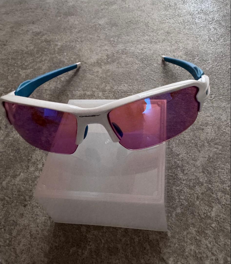 Oakley FLAK 2.0 サングラス ホワイト/ブルー