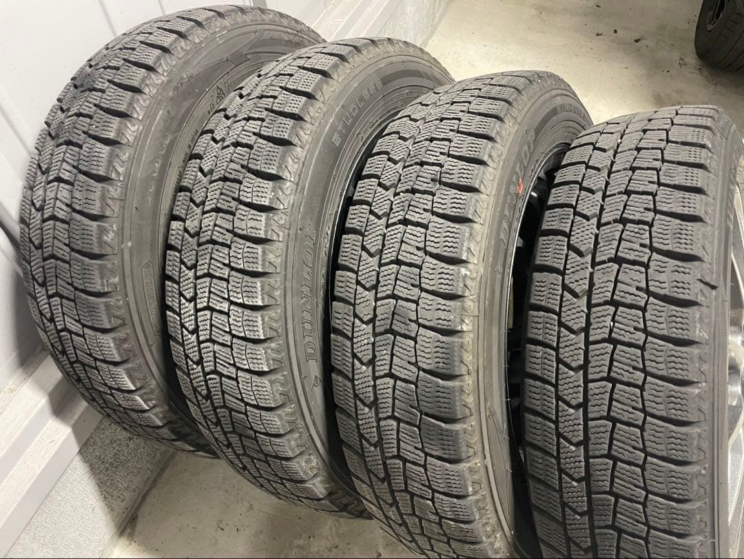 美品 軽自動車 スタッドレスタイヤ　ホイール付き155/65R14