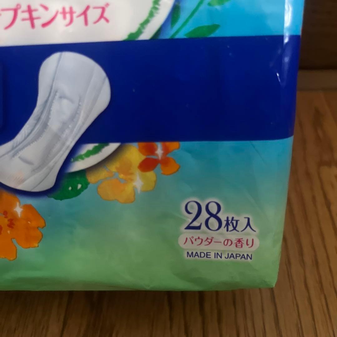 mi【100cc】チャームナップ 吸水さらフィ パウダーの香り28×６